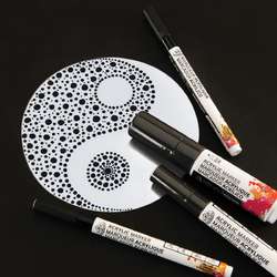 Royal & Langnickel® | ACRYLIC MARKER ○ assorted tips — 4-set BLACK