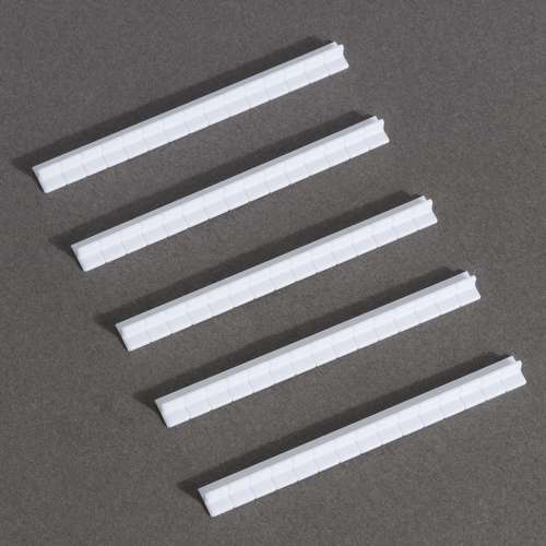 Lots d'assises (chaises et tabourets), échelle 1:50 pour maquettes d'architecte Schulcz 